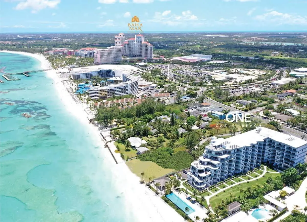 Casa de Férias 2 Bed Condo At One Cable Beach With Balcony Nassau